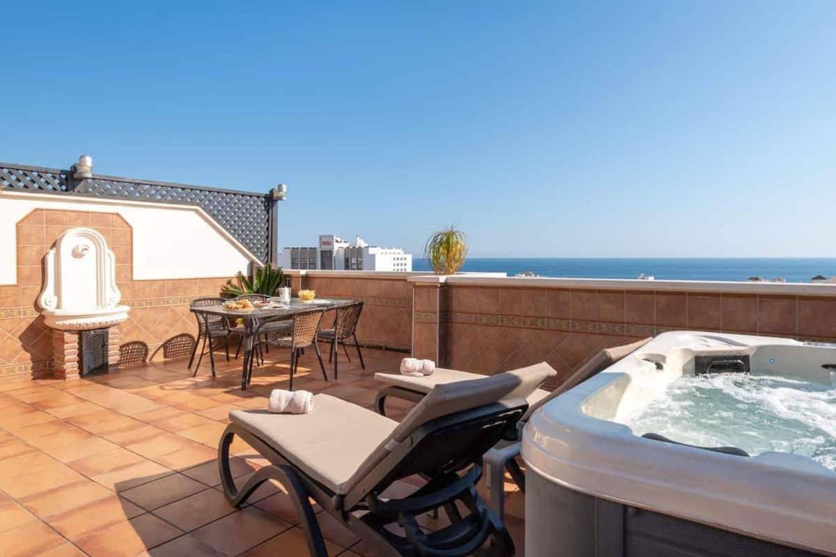Apartment Stunning Penthouse In The Centre Of Nerja